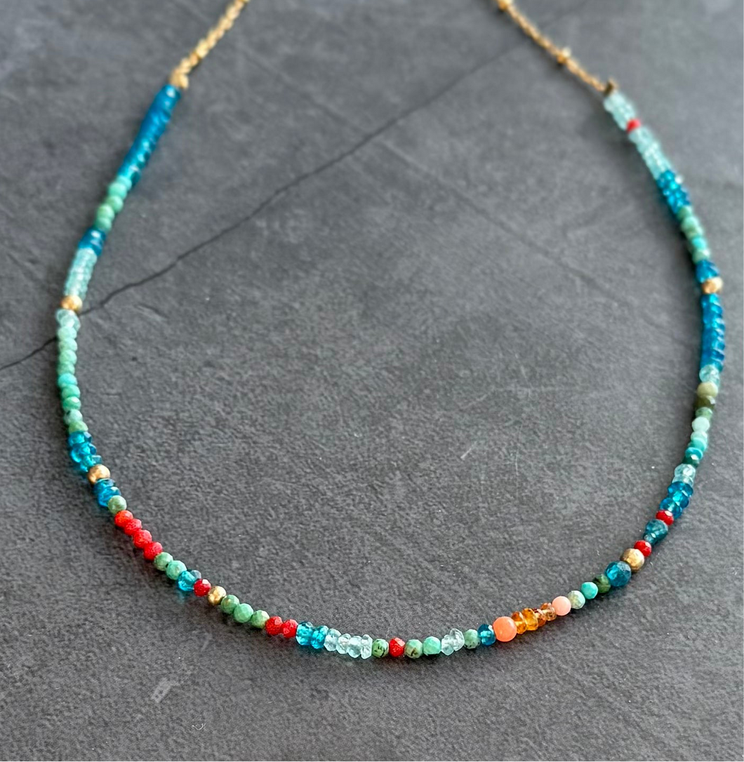 Petite Island Days Necklace