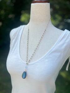 Labradorite Midi Necklace